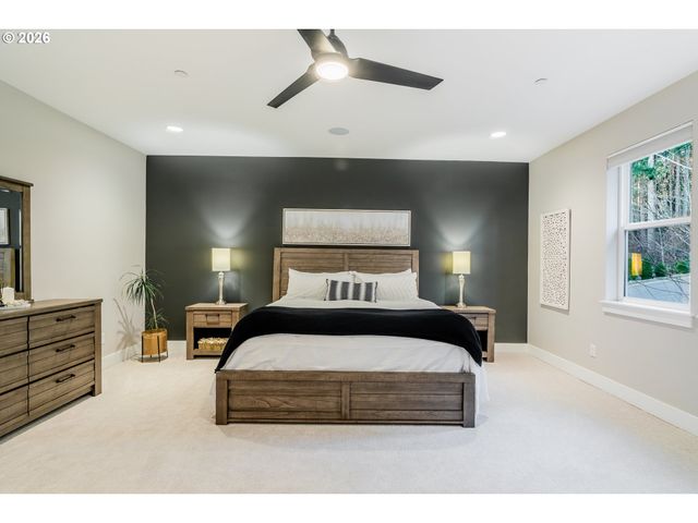 14044 Sw WALNUT Ln, Tigard, OR 97223