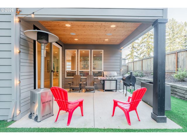 14044 Sw WALNUT Ln, Tigard, OR 97223