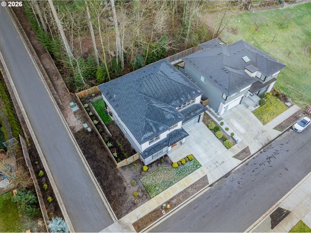 14044 Sw WALNUT Ln, Tigard, OR 97223