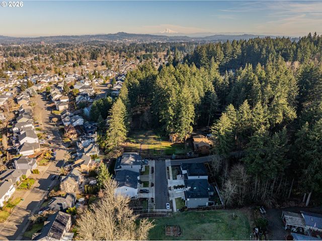 14044 Sw WALNUT Ln, Tigard, OR 97223