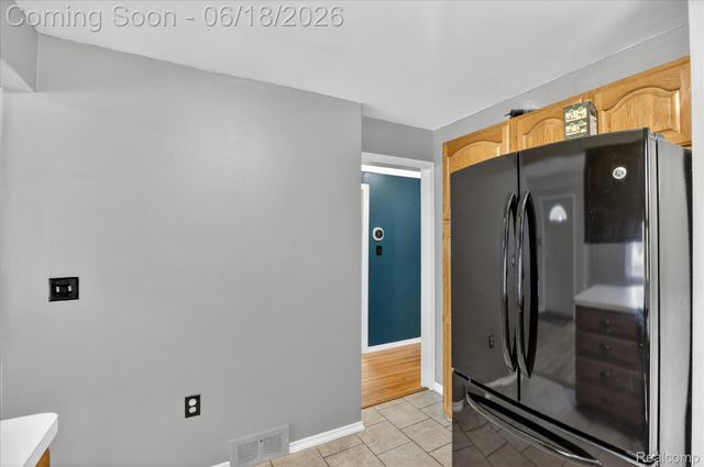 15861 Anne Avenue, Allen Park, MI 48101
