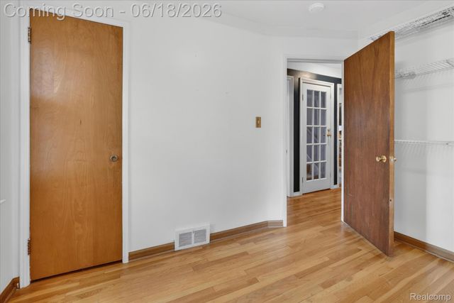 15861 Anne Avenue, Allen Park, MI 48101