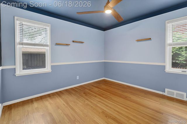 15861 Anne Avenue, Allen Park, MI 48101