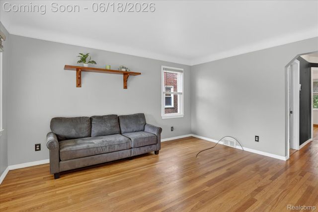 15861 Anne Avenue, Allen Park, MI 48101