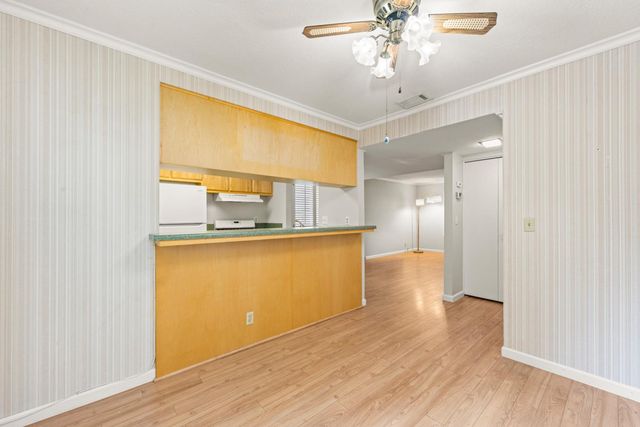 4007 Oak Villa Cir, Carmichael, CA 95608