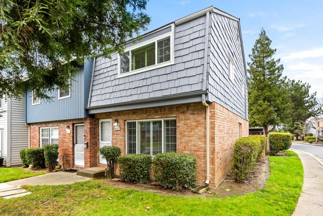 4007 Oak Villa Cir, Carmichael, CA 95608