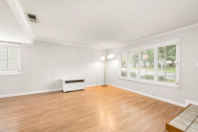 4007 Oak Villa Cir, Carmichael, CA 95608