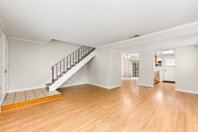 4007 Oak Villa Cir, Carmichael, CA 95608