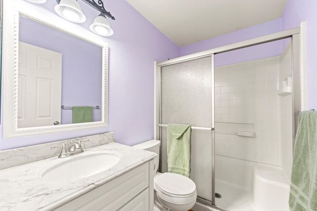 4007 Oak Villa Cir, Carmichael, CA 95608