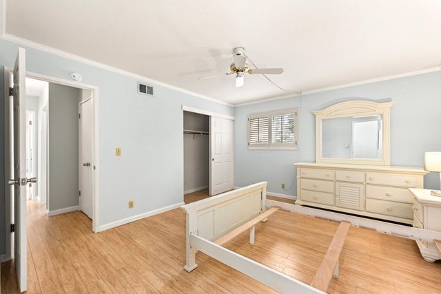 4007 Oak Villa Cir, Carmichael, CA 95608