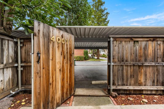 4007 Oak Villa Cir, Carmichael, CA 95608