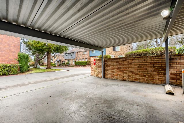 4007 Oak Villa Cir, Carmichael, CA 95608