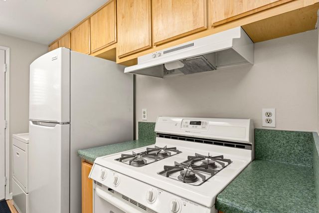 4007 Oak Villa Cir, Carmichael, CA 95608