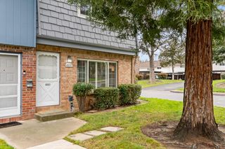 4007 Oak Villa Cir, Carmichael, CA 95608