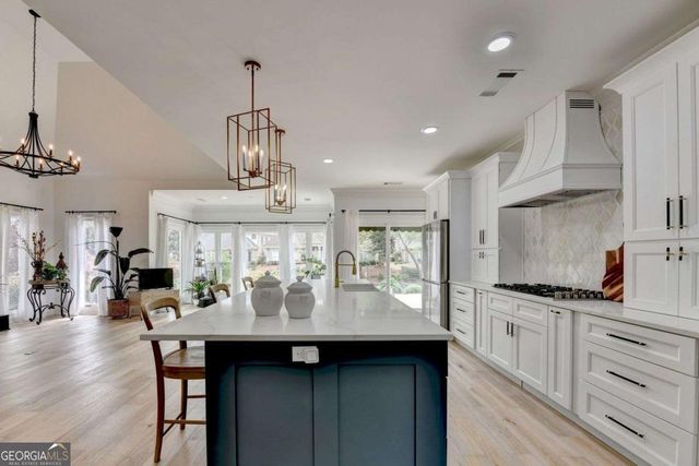 9260 Saint Georgen Common, Johns Creek, GA 30097