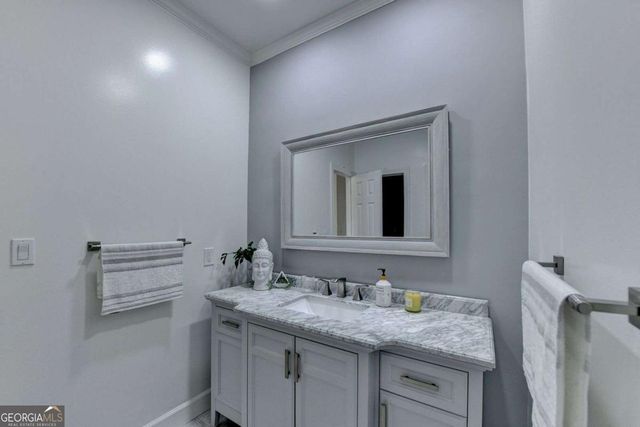 9260 Saint Georgen Common, Johns Creek, GA 30097