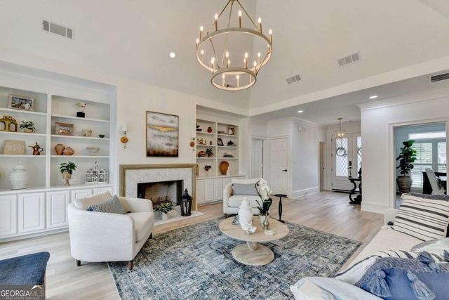 9260 Saint Georgen Common, Johns Creek, GA 30097