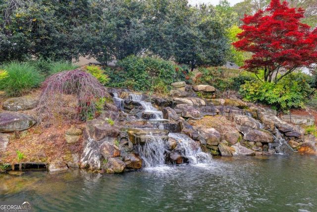 9260 Saint Georgen Common, Johns Creek, GA 30097