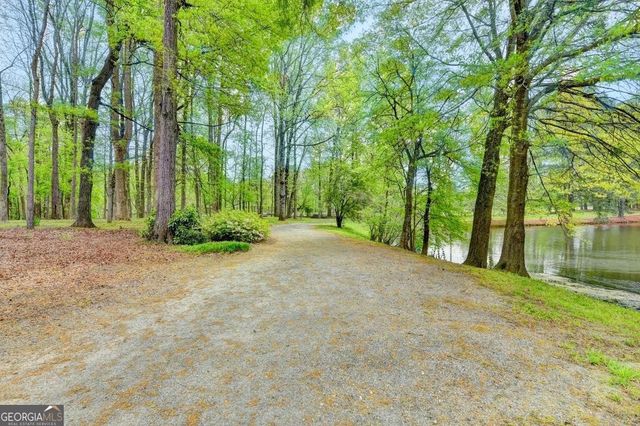 9260 Saint Georgen Common, Johns Creek, GA 30097