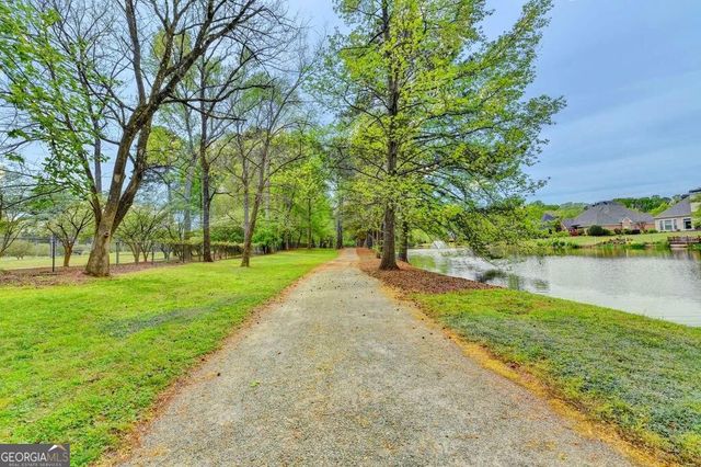 9260 Saint Georgen Common, Johns Creek, GA 30097