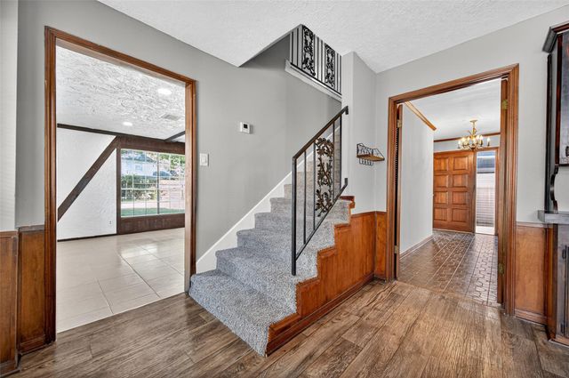 5414 Spanish Oak Drive, Houston, TX 77066