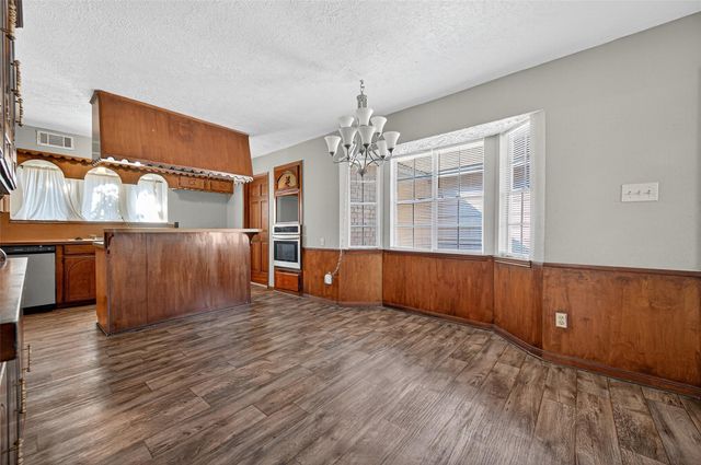 5414 Spanish Oak Drive, Houston, TX 77066