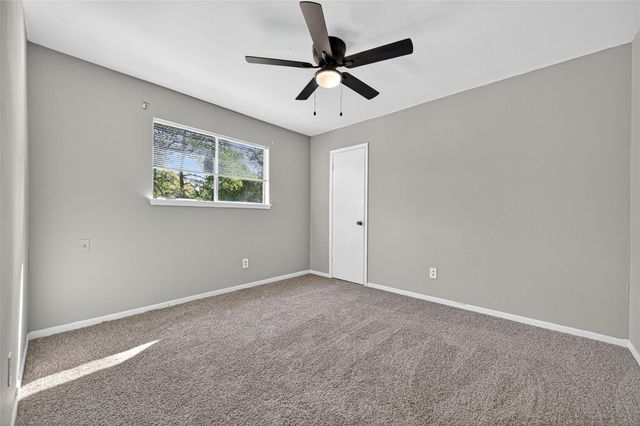 5414 Spanish Oak Drive, Houston, TX 77066