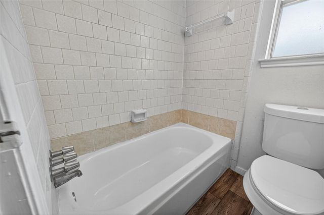 5414 Spanish Oak Drive, Houston, TX 77066