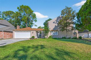 5414 Spanish Oak Drive, Houston, TX 77066
