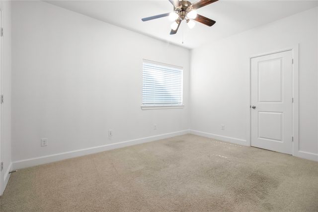 1009 Peacock Boulevard, Carrollton, TX 75007