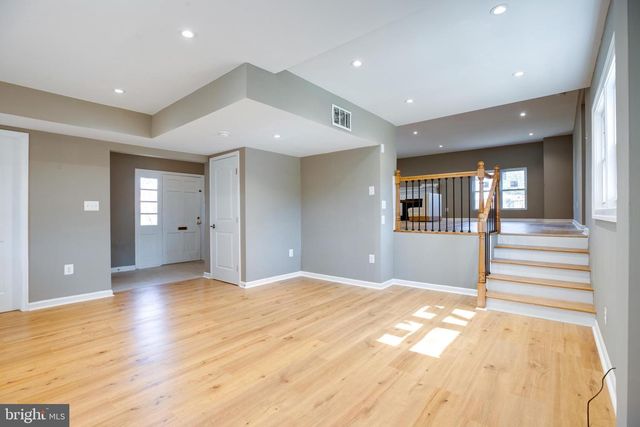 3923 FOREST GROVE DR, Annandale, VA 22003