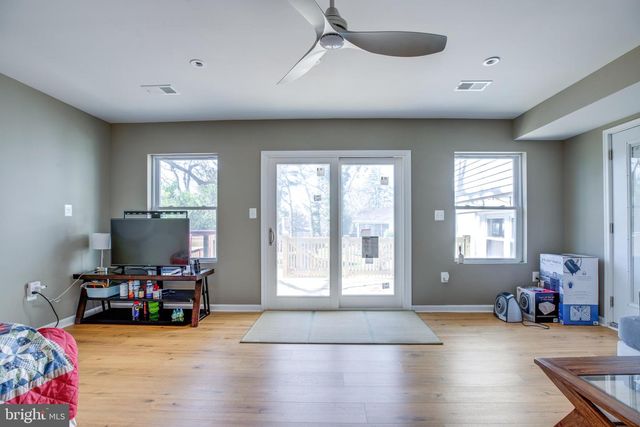 3923 FOREST GROVE DR, Annandale, VA 22003