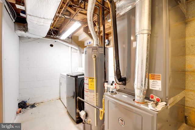 3923 FOREST GROVE DR, Annandale, VA 22003