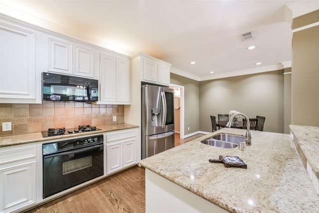 227 Mcgowen Street, Houston, TX 77006
