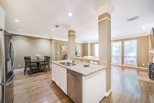 227 Mcgowen Street, Houston, TX 77006
