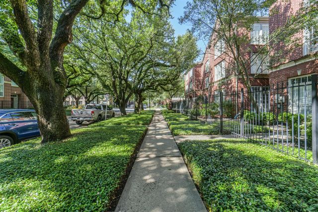 227 Mcgowen Street, Houston, TX 77006