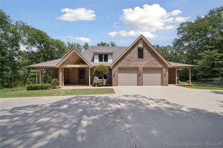 18470 W Sugar Mountain Circle, Park Hill, OK 74451