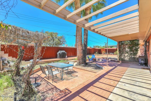7052 E Baker Street, Tucson, AZ 85710