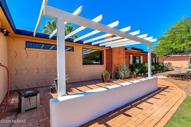 7052 E Baker Street, Tucson, AZ 85710