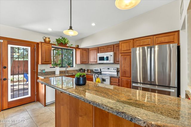 7052 E Baker Street, Tucson, AZ 85710