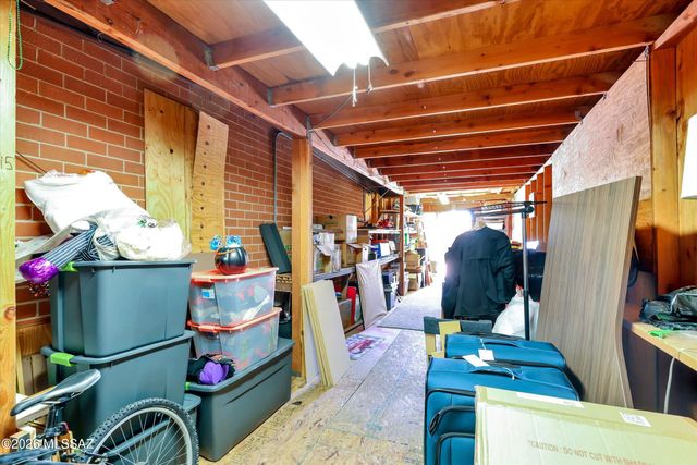 7052 E Baker Street, Tucson, AZ 85710