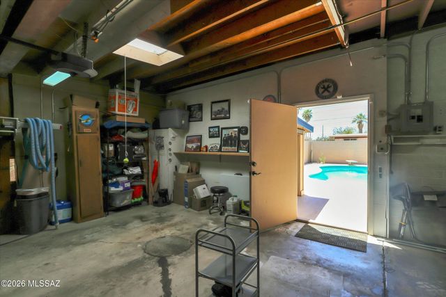 7052 E Baker Street, Tucson, AZ 85710