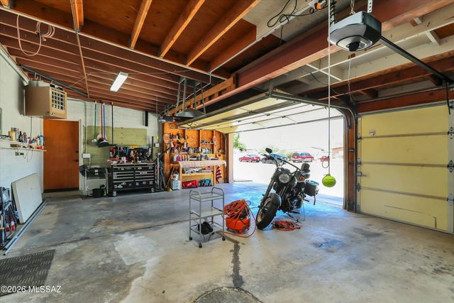 7052 E Baker Street, Tucson, AZ 85710