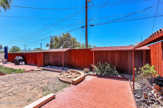 7052 E Baker Street, Tucson, AZ 85710