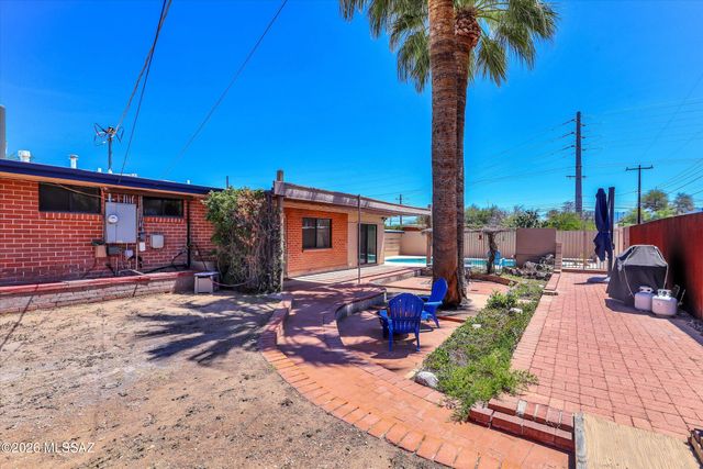 7052 E Baker Street, Tucson, AZ 85710