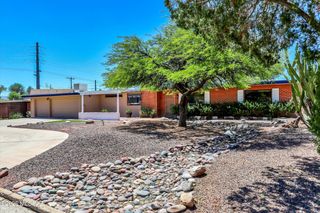 7052 E Baker Street, Tucson, AZ 85710