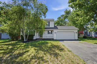 1124 Somerville Drive, Oxford Charter Township, MI 48371