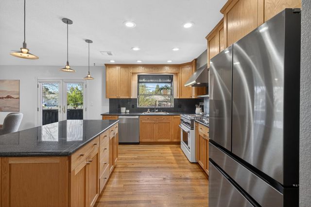 3414 Marshall Ave, Carmichael, CA 95608