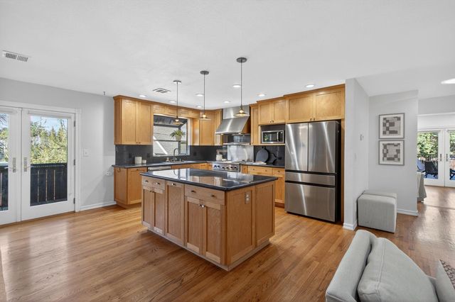 3414 Marshall Ave, Carmichael, CA 95608