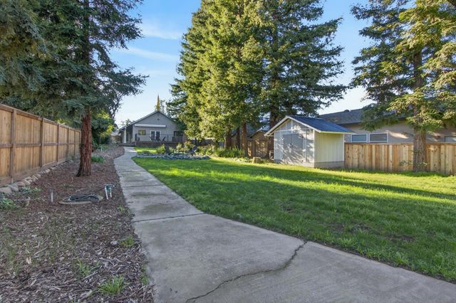 3414 Marshall Ave, Carmichael, CA 95608